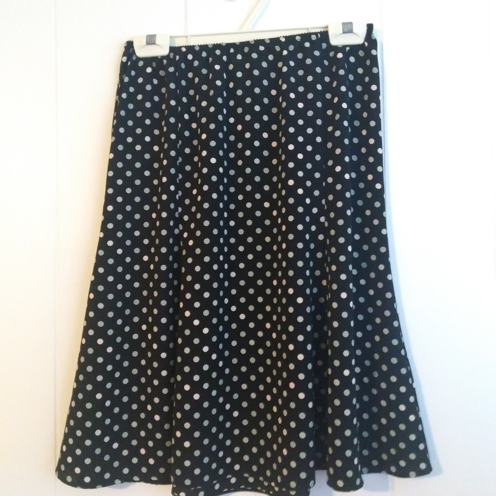 Green and White Polka-Dot Skirt